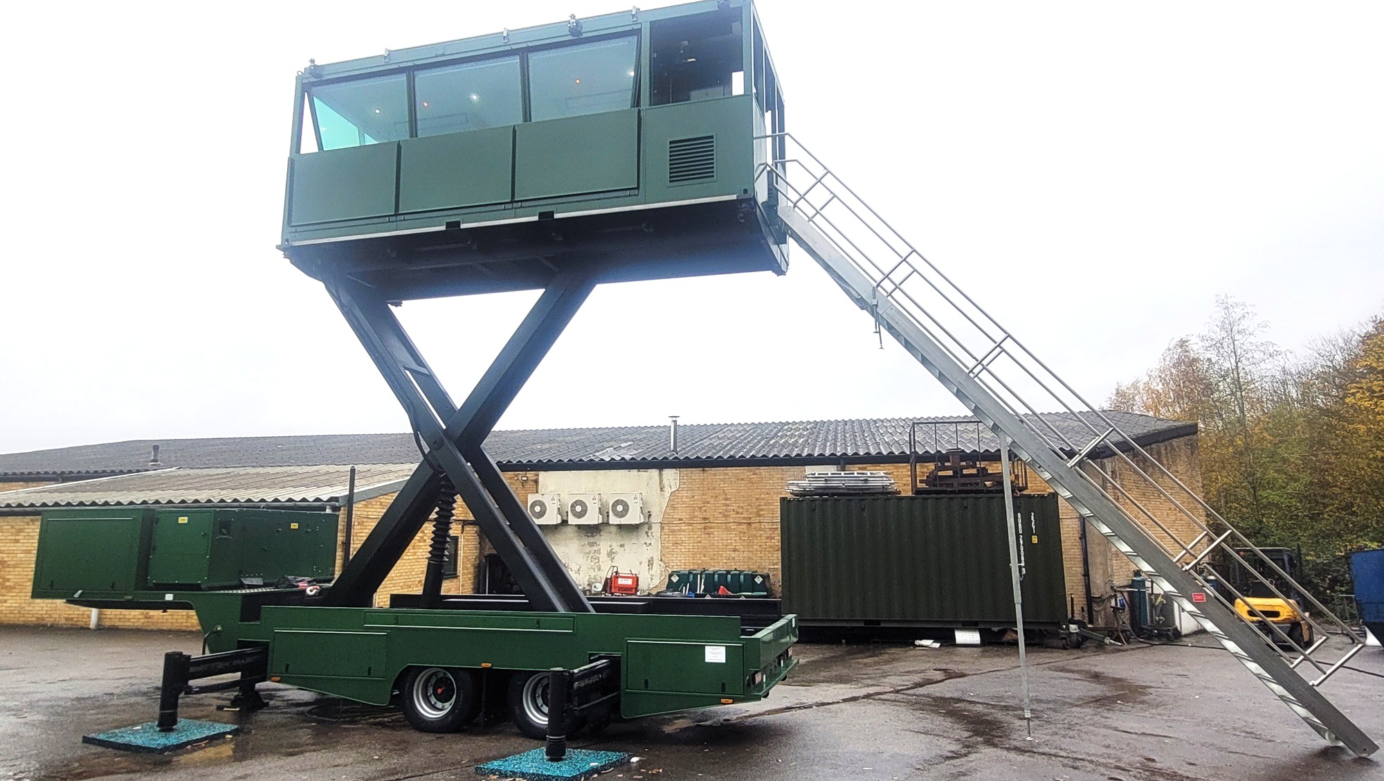 Mobile air traffic control tower Forest Green