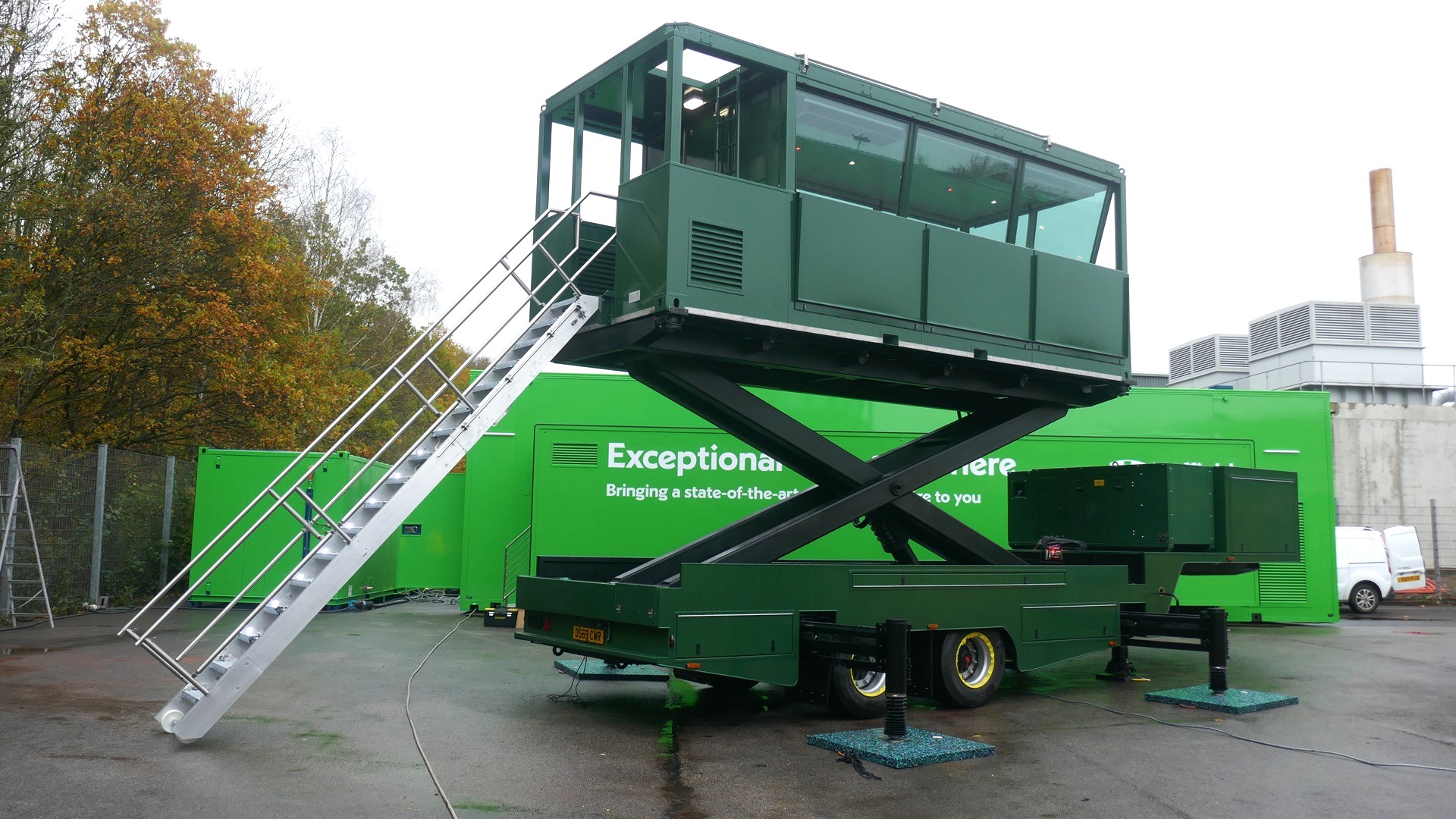 Mobile air traffic control tower Forest Green