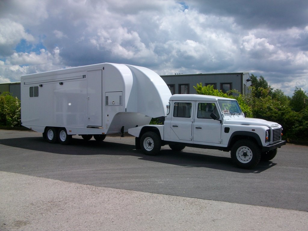 Off Road Clinic for WHO Eritrea Side View on the road