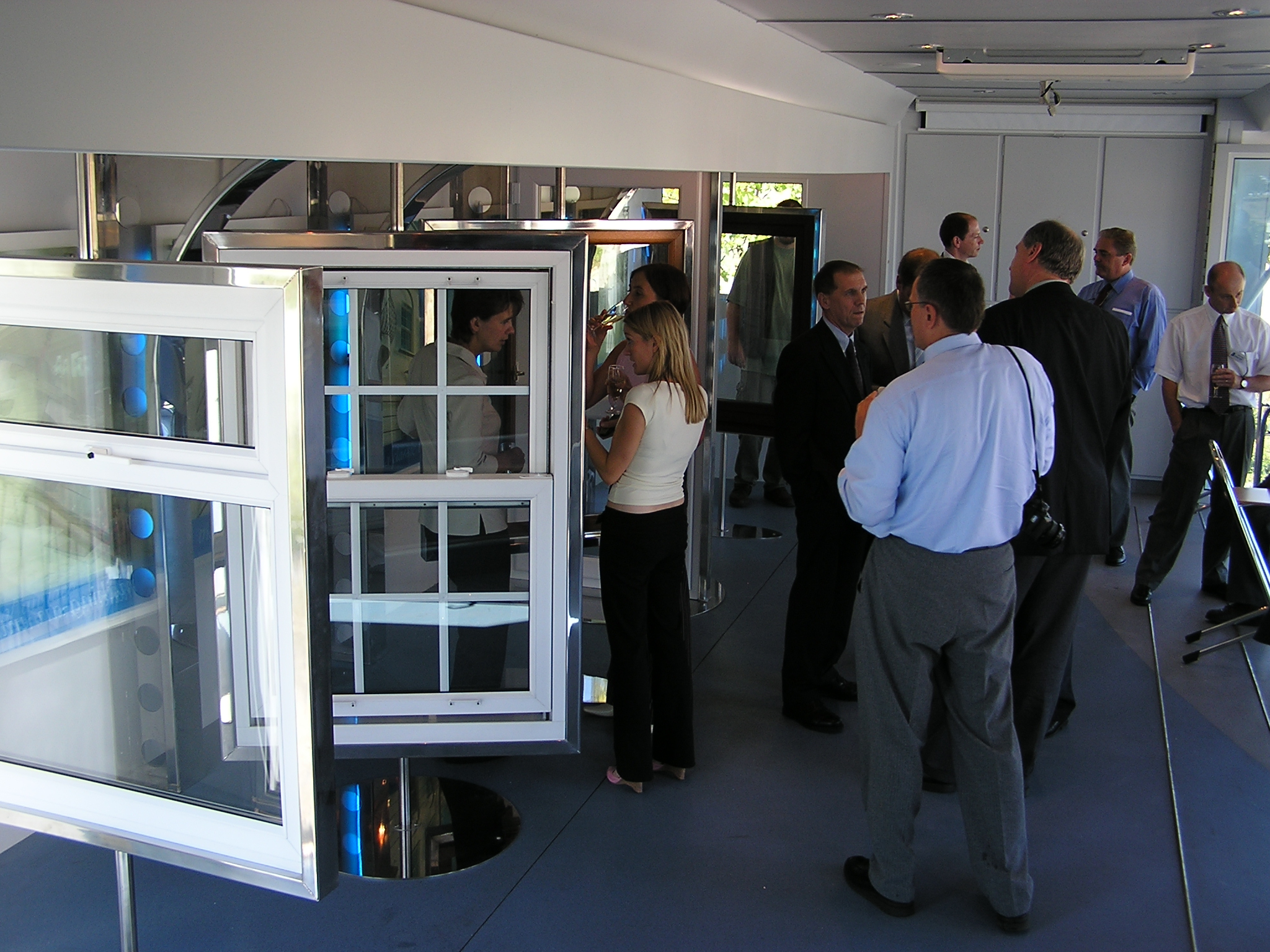 Veka UPC Windows Display Trailer